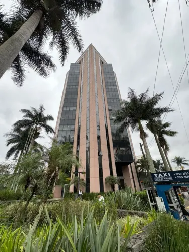 Venda Sala Comercial em Excelente Localização 50m² - Vila Suzana, São Paulo, SP