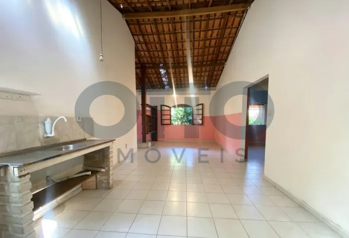 Casa individual com dois quartos e quintal amplo bairro Novo arraial Arraial dAjuda