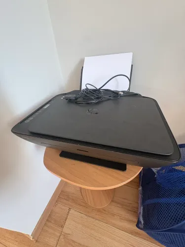 Impressora HP Deskjet 2774 multifuncional