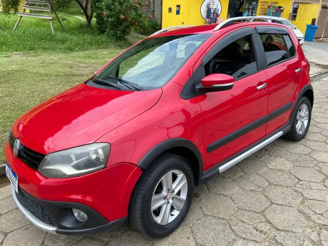 Volkswagen Crossfox 1.6 MI Total Flex 8V 5P 2011