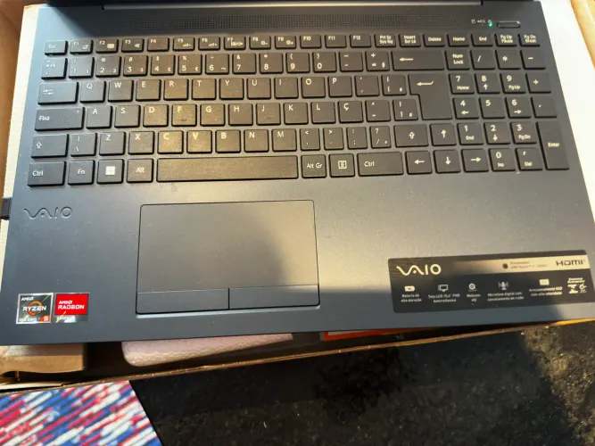 BARATO!!Notebook VAIO FE15 Ryzen 5 5500U 8GB SSD 256GB Full HD Muito Novo
