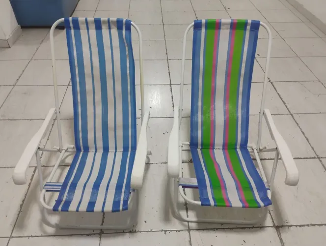 Jogo com 02 cadeiras de Praia
