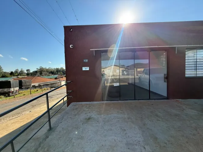 SALA COMERCIAL PARA LOCAÇÃO NO CARÁ-CARÁ