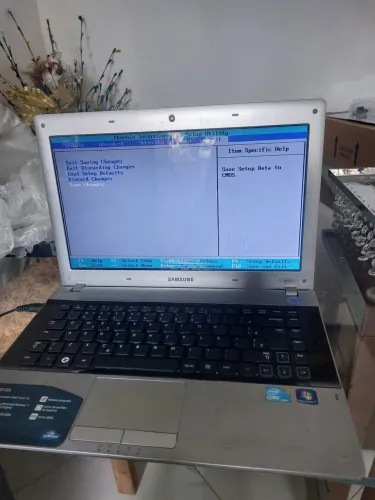 Título: Notebook Samsung RV411 Intel Core i3 / Tela 14" / [4GB] RAM - SEM HD