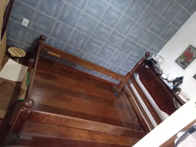 Cama Casal Madeira maciça. 