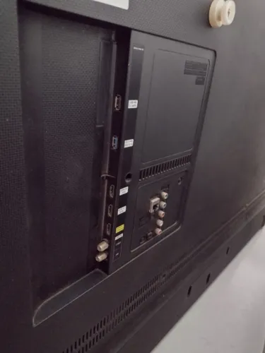 Tv 55 4K Smart. Não tá dando imagem. Da sim, liga normal