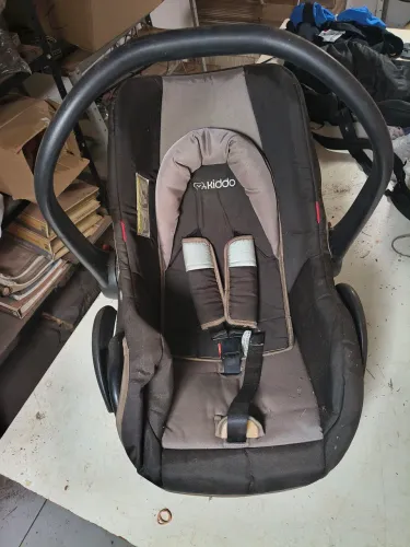 Bebê Conforto Kiddo com Alça Ajustável