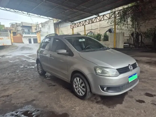 Volkswagen Fox 1.6 MI Total Flex 8V 5P 2012