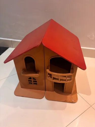 Casinha de boneca dois andares tipo maleta