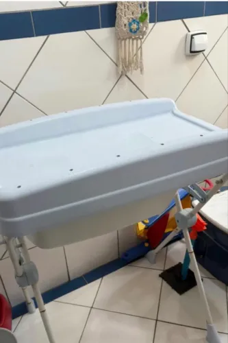 Banheira de bebê com trocador sem estofado