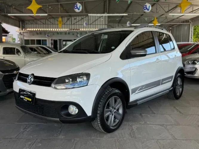 Volkswagen Crossfox 1.6 MI Total Flex 8V 5P 2012