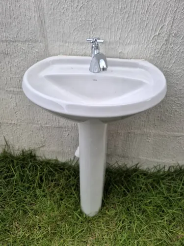 VENDO PIA PARA BANHEIRO E COZINHA