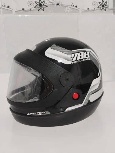 Capacete novo na caixa tam 58/60