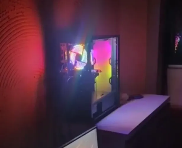 Gabinete Gamer  grande com led 