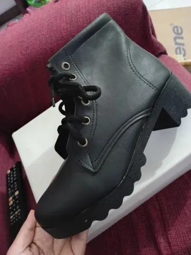 Botas