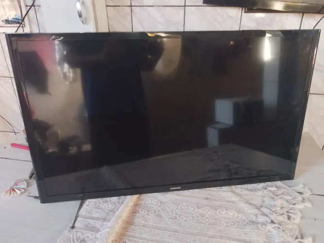 SMART TV Samsung 32 polegadas (COM DEFEITO)