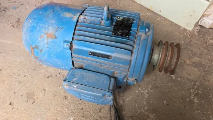 Motor Trifásico WEG 10 CV 220/380/440V