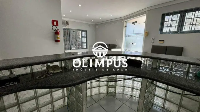 Projeto de Layout Funcional para Clínica ou Espaço Comercial com Estrutura Completa em óti