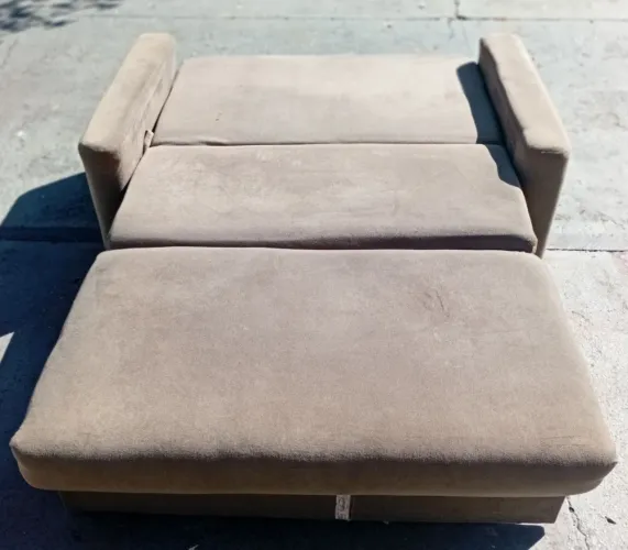 Sofá-cama- Usado