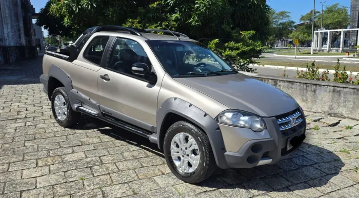 Fiat Strada Adventure1.8/ 1.8 Locker Flex CD 2012