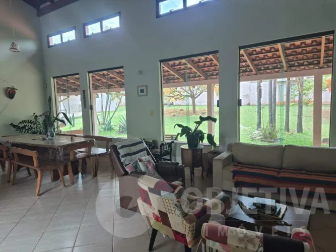 Chácara à venda, 6 quartos, 3 suítes, 9 vagas, MANSOES AEROPORTO - UBERLANDIA/MG