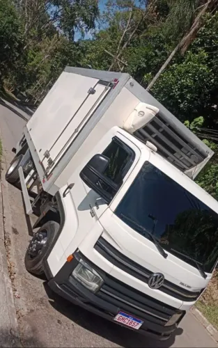 Caminhão refrigerado 3/4
