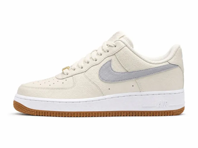 Tênis Nike Air Force 1 Premium Off White/Cinza Claro Solado Caramelo | Conforto e Estilo