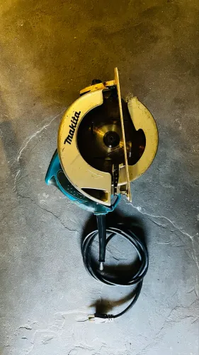 Serra Circular Makita 5007N