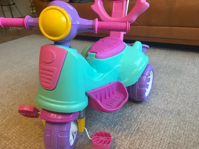 Triciclo infantil