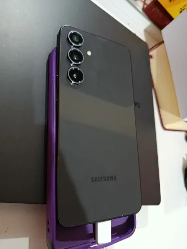 Samsung S24 FE