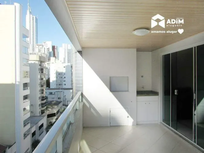 Aluguel anual; Apartamento de 2 dormitórios, sendo 1 suíte no Centro de Balneário Camboriú