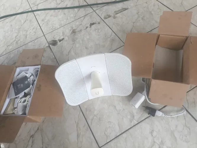Antena Ubiquiti Lbe-5ac-gen2-br Litebeam 23dbi 450mbps