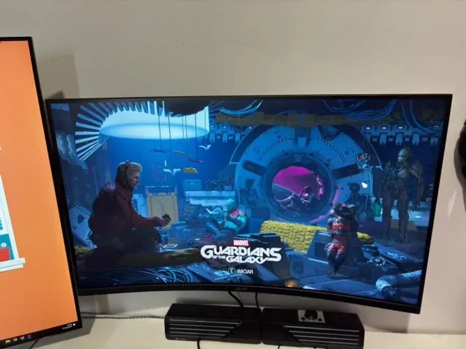 Monitor Acer 31.5 pol. Curvo FHD