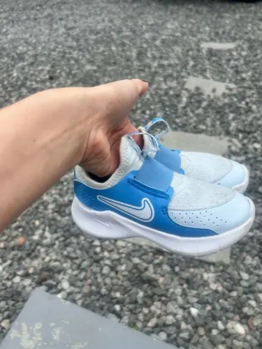 Tenis nike infantil