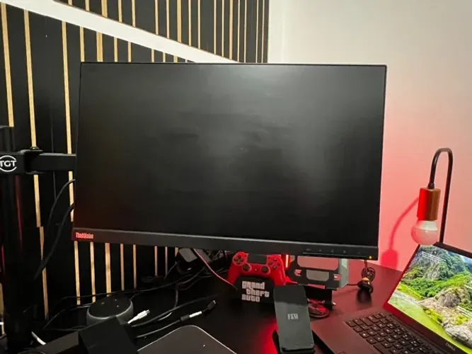 Vende-se Monitor ThinkVision