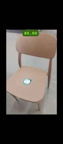 Cadeira plástica lindíssima
