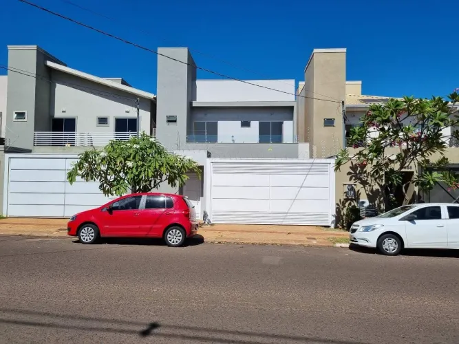 Sobrado Residencial ou Comercial no Bairro Vila Célia
