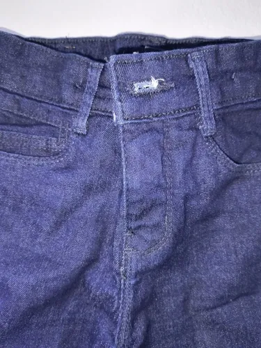 Calça jeans infantil tamanho 4