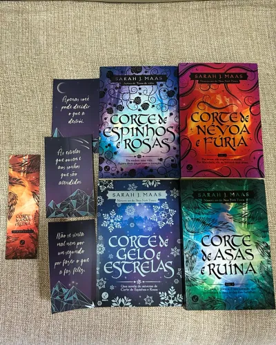 BOX ACOTAR - CORTE DE ESPINHOS E ROSAS