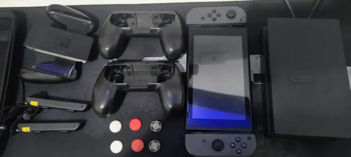 Nintendo switch V2 cinza 32 GB+ 128 micro SD