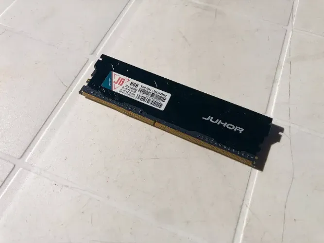 Memória RAM Juhor 8GB DDR4 3000MHz - USADO