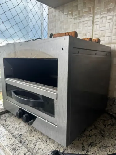 Churrasqueira elétrica 