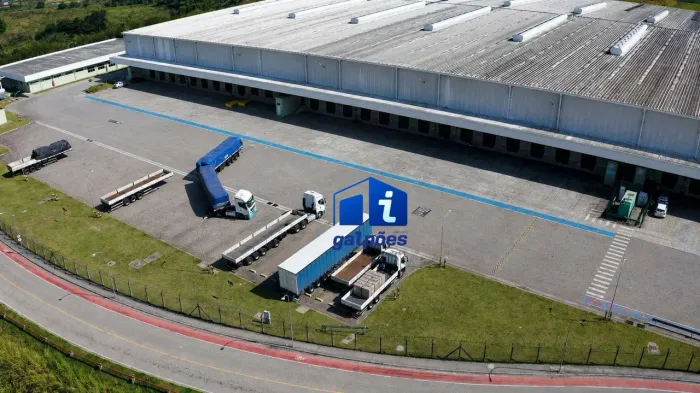 Galpão logístico/industrial com 10.877 m² em Potuverá - Itapecerica da Serra/SP
