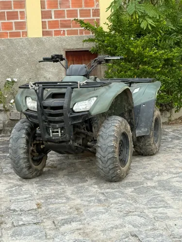 Quadriciclo Honda 4x4 2014