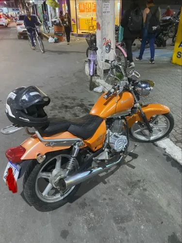 Dafra Kansas 150