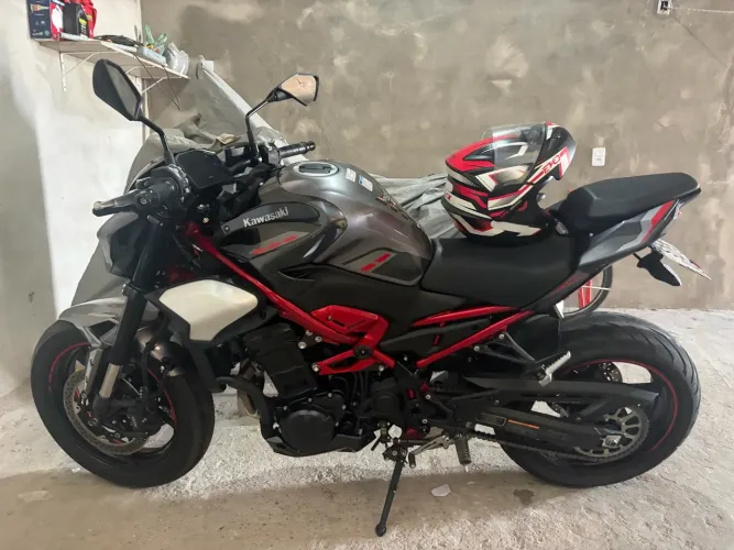 z900 super nova único dono pra vender rápido