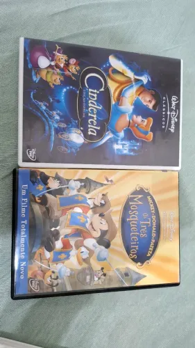 Combo - Clássicos Disney Cinderela - Edição Especial Os Três Mosqueteiros (Mickey, Donal