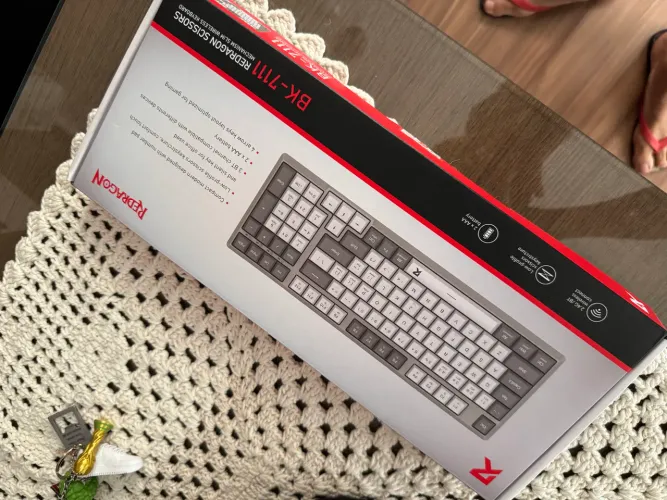 Teclado mecânico Redragon sem fio