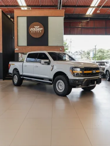 Ford F-150 Tremor 4X4 5.0 V8 2025