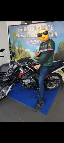 Crosser semi nova, 7 meses uso, 15 mil km, SOMENTE VENDA, NÃO FAÇO TROCA. OBRIGADO 